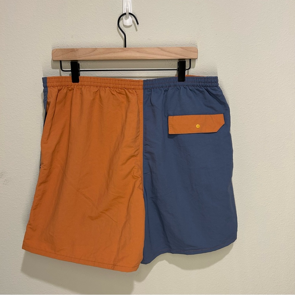 Patagonia Baggies Shorts 5" – Men’s Large – Utility Blue – Peace Patch – NWT - Picture 5 of 5